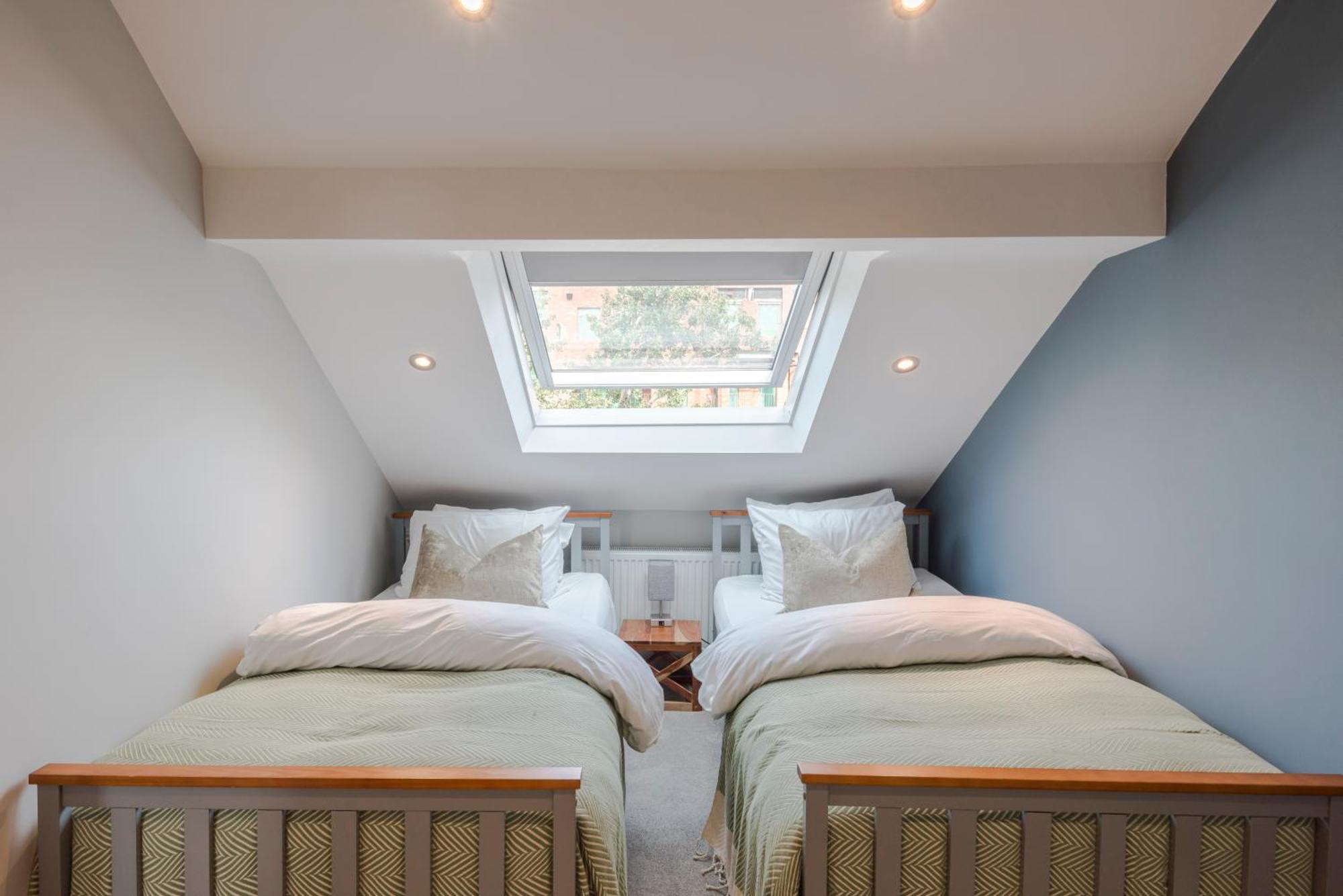 Stunning 3 Bed Duplex Apartment In The Heart Of West Hampstead London Exterior photo